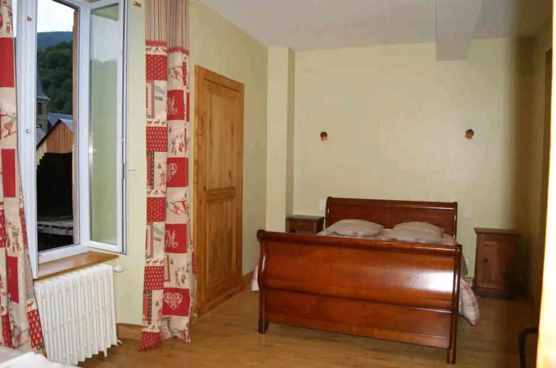 Maison Burgalat Saint-Mamet Extérieur photo